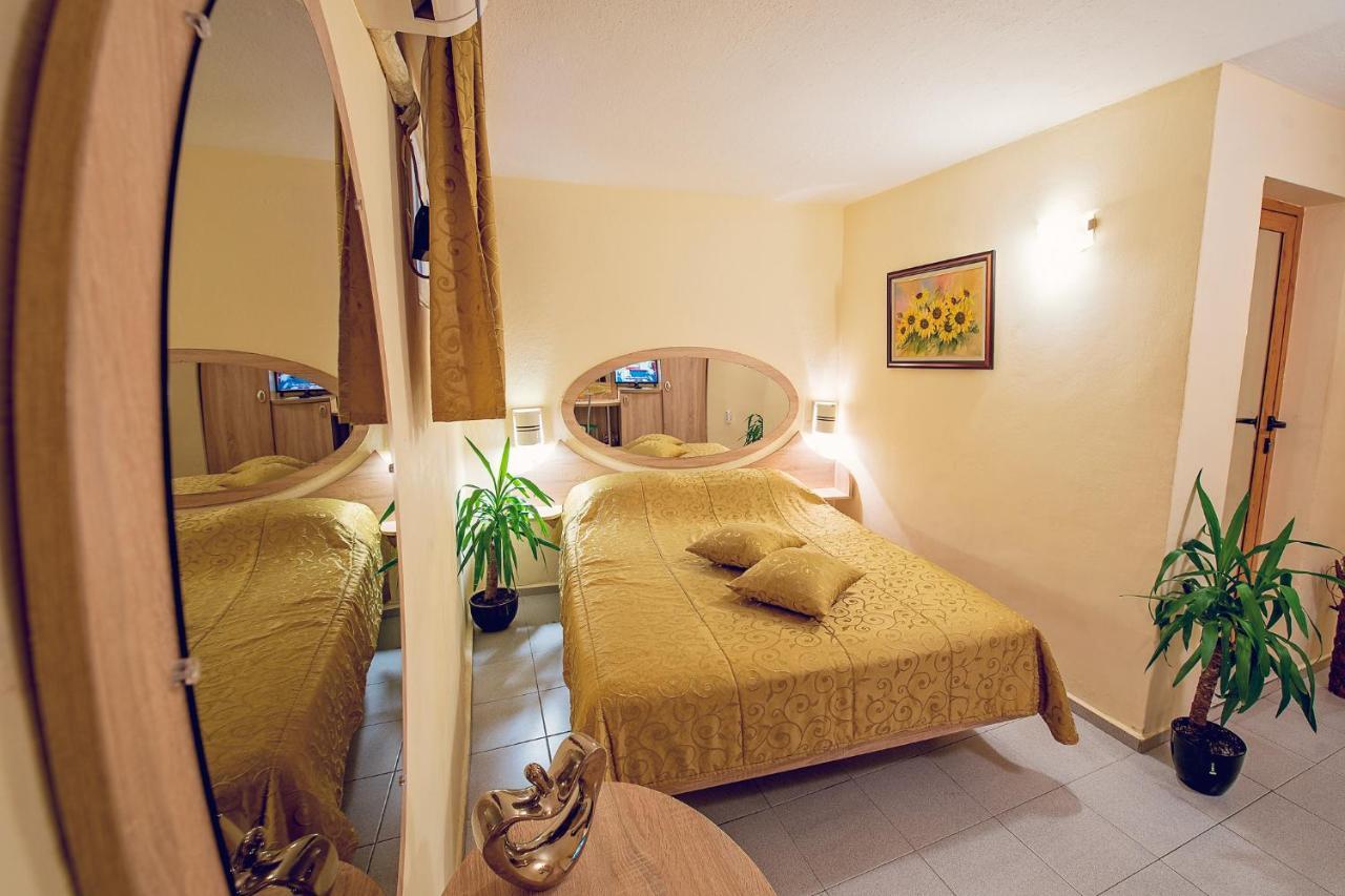Hotel Color Βάρνα Εξωτερικό φωτογραφία